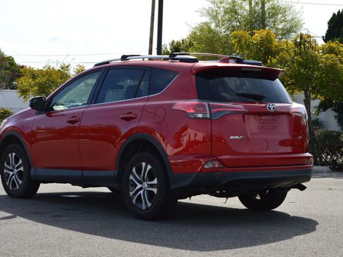 Used 2017 Toyota RAV4 LE w/ Carpet Mat Package image 4