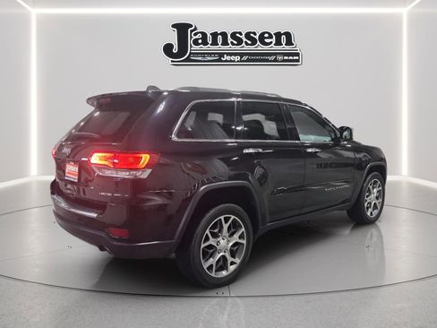 Used 2021 Jeep Grand Cherokee Limited image 2