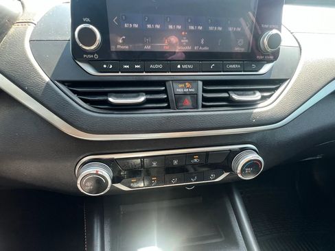 Used 2021 Nissan Altima 2.5 SR FWD image 22