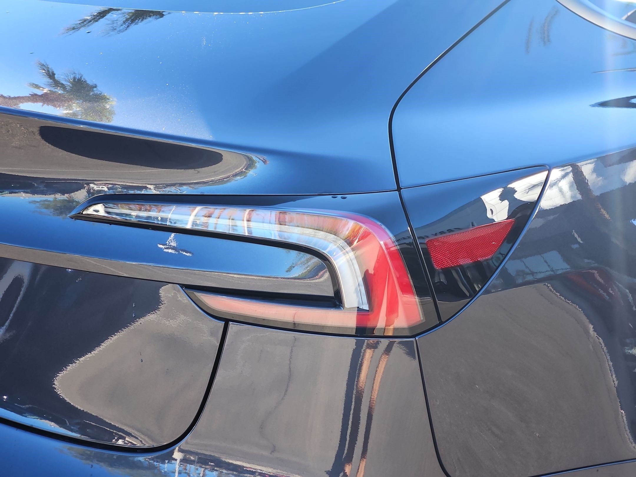 Used 2025 Tesla Model 3 Long Range RWD image 11
