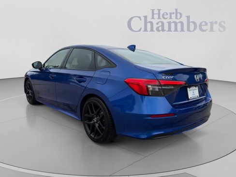 Used 2024 Honda Civic Sport image 3