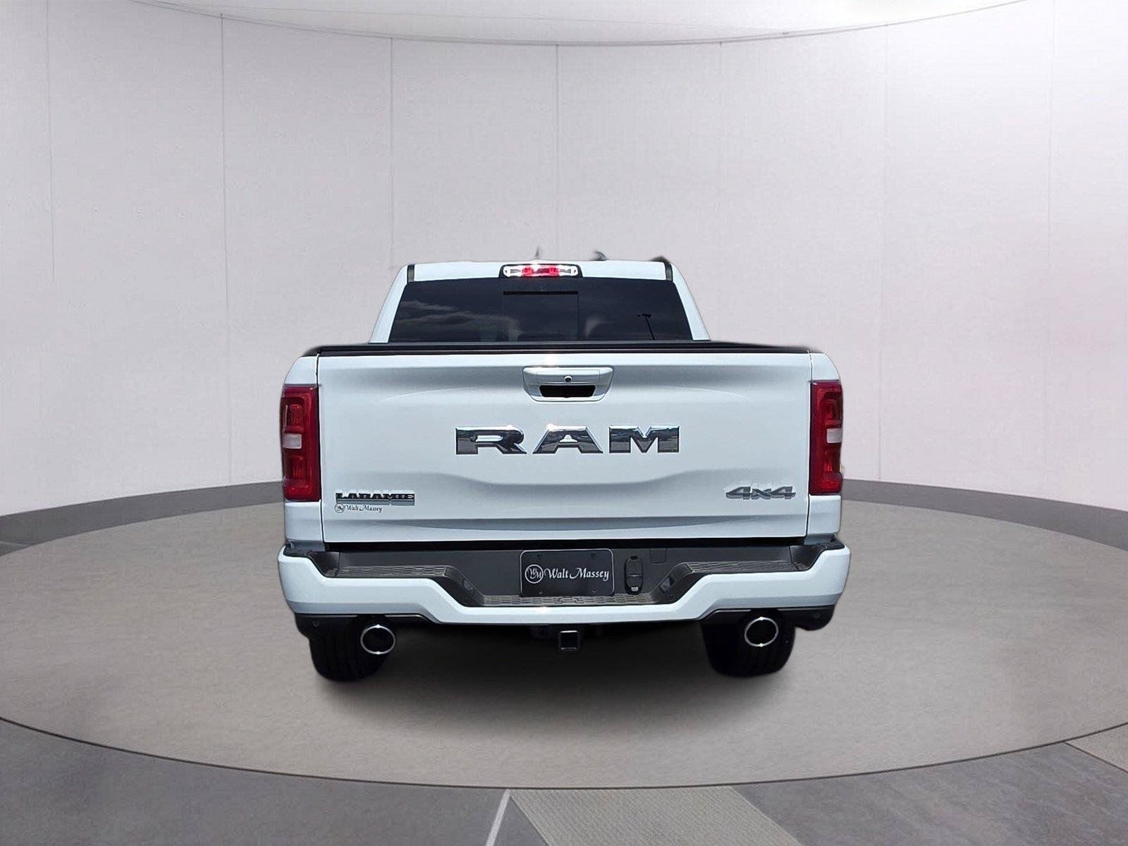 Used 2026 RAM 1500 Laramie AWD/4WD image 6