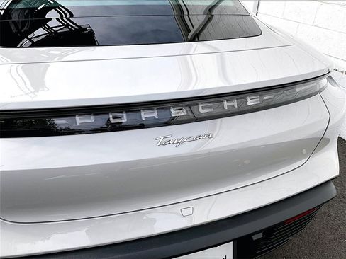 Certified 2024 Porsche Taycan image 33