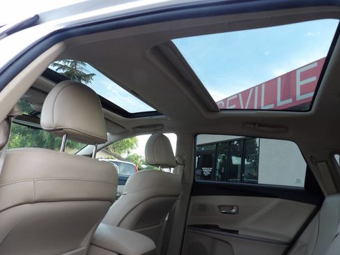 Used 2013 Toyota Venza XLE w/ XLE Premium Pkg FWD image 9