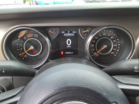 Used 2020 Jeep Wrangler Unlimited Sport AWD/4WD image 17