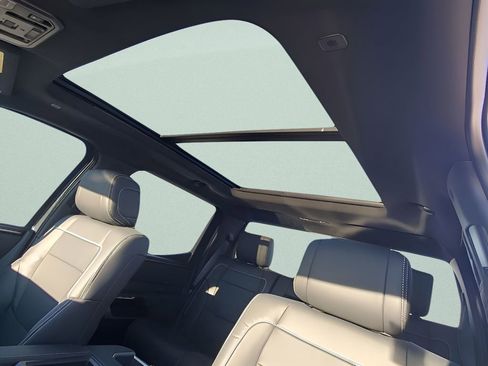 Certified 2026 Toyota Tundra Limited w/ Limited PVM Package image 38