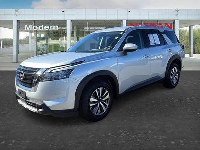 Certified 2025 Nissan Pathfinder SL