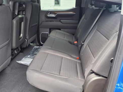 New 2025 Chevrolet Silverado 1500 LT image 6