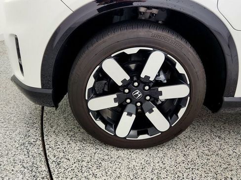 Used 2024 Honda Prologue Elite image 9