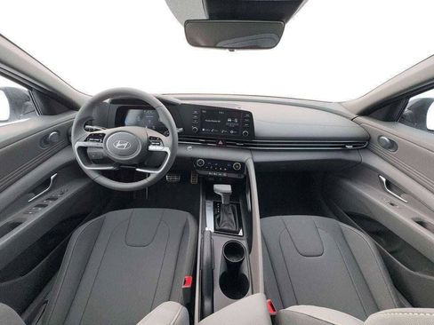 New 2026 Hyundai Elantra Sport FWD image 13