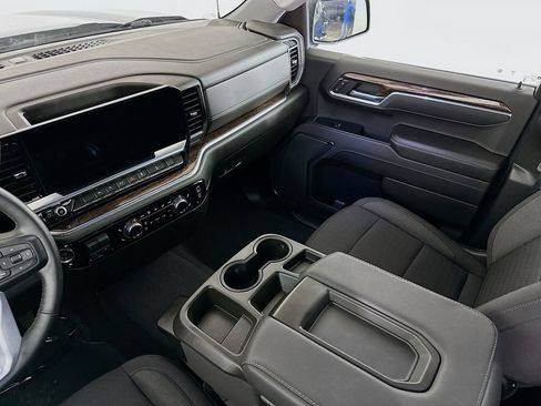 Used 2023 GMC Sierra 1500 Elevation image 32