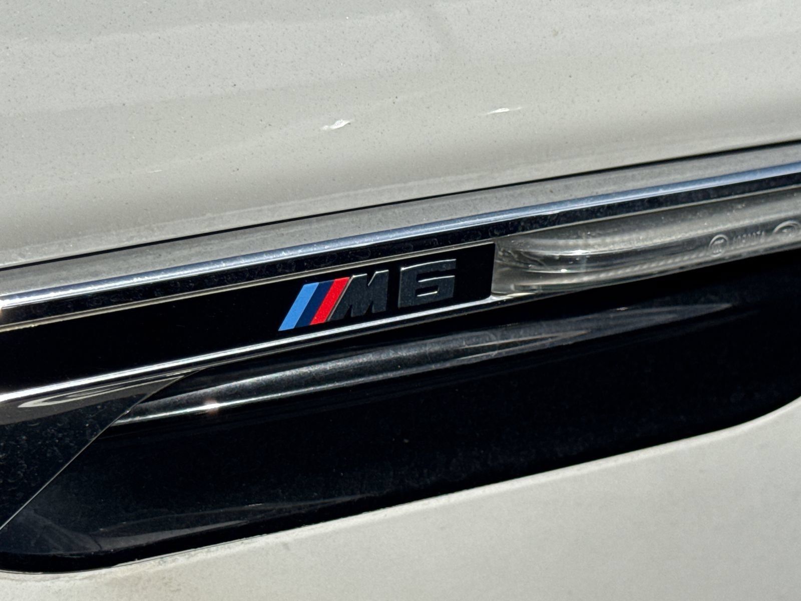 Used 2013 BMW M6 Convertible RWD image 2