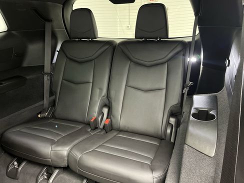 Used 2023 Cadillac XT6 Sport image 15