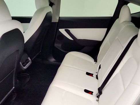 Used 2022 Tesla Model Y Performance AWD/4WD image 27