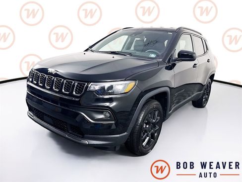 New 2026 Jeep Compass Latitude AWD/4WD image 3