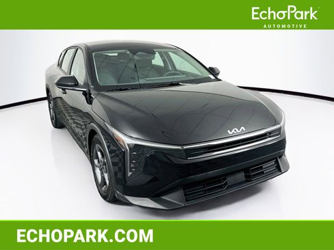 Used 2025 Kia K4 FWD image 1