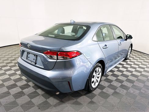 Used 2024 Toyota Corolla LE image 3