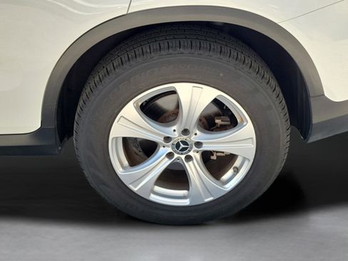 Used 2018 Mercedes-Benz GLC 300 image 5