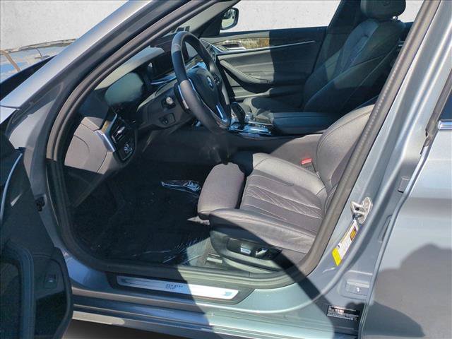 Used 2023 BMW 530i w/ Convenience Package RWD image 17