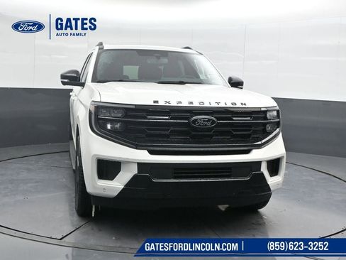 New 2026 Ford Expedition Max Platinum w/ Stealth Appearance Package image 5