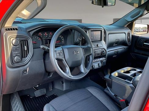 Used 2026 Chevrolet Silverado 1500 Custom Trail Boss w/ Turbomax Blackout Package AWD/4WD image 13