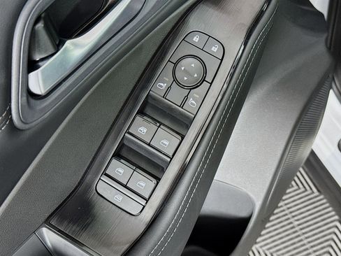 New 2026 Nissan Rogue SV FWD image 19