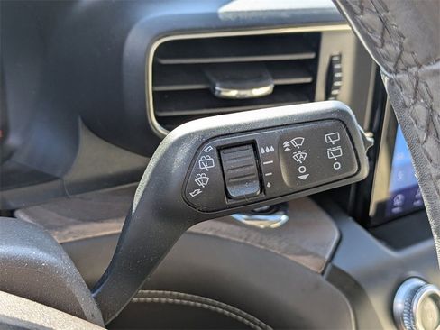 Used 2020 Ford Explorer Platinum w/ Premium Technology Package image 31