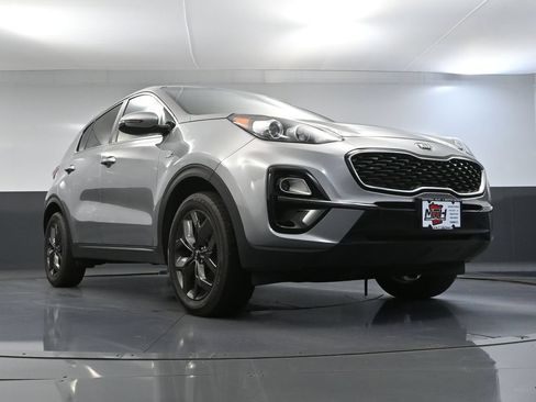 Used 2022 Kia Sportage LX w/ LX AWD Value Edition Package image 52