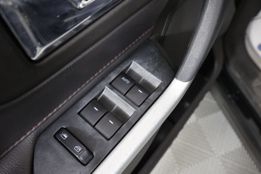 Used 2013 Ford Edge SEL AWD/4WD image 31