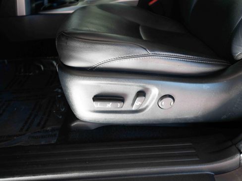 Used 2023 Toyota 4Runner Limited image 12