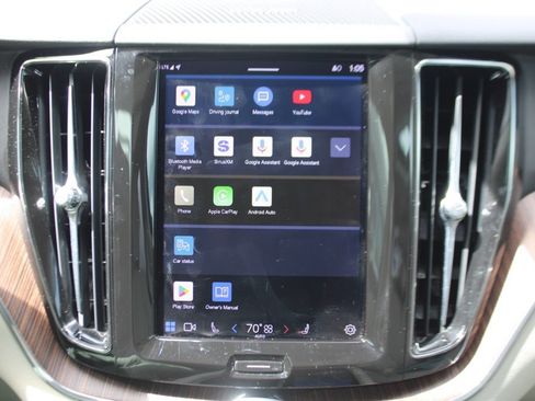 Used 2022 Volvo XC60 T8 Inscription Expression w/ Advanced Package image 19