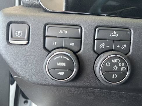 New 2026 Chevrolet Silverado 1500 RST w/ RST Select Package AWD/4WD image 21