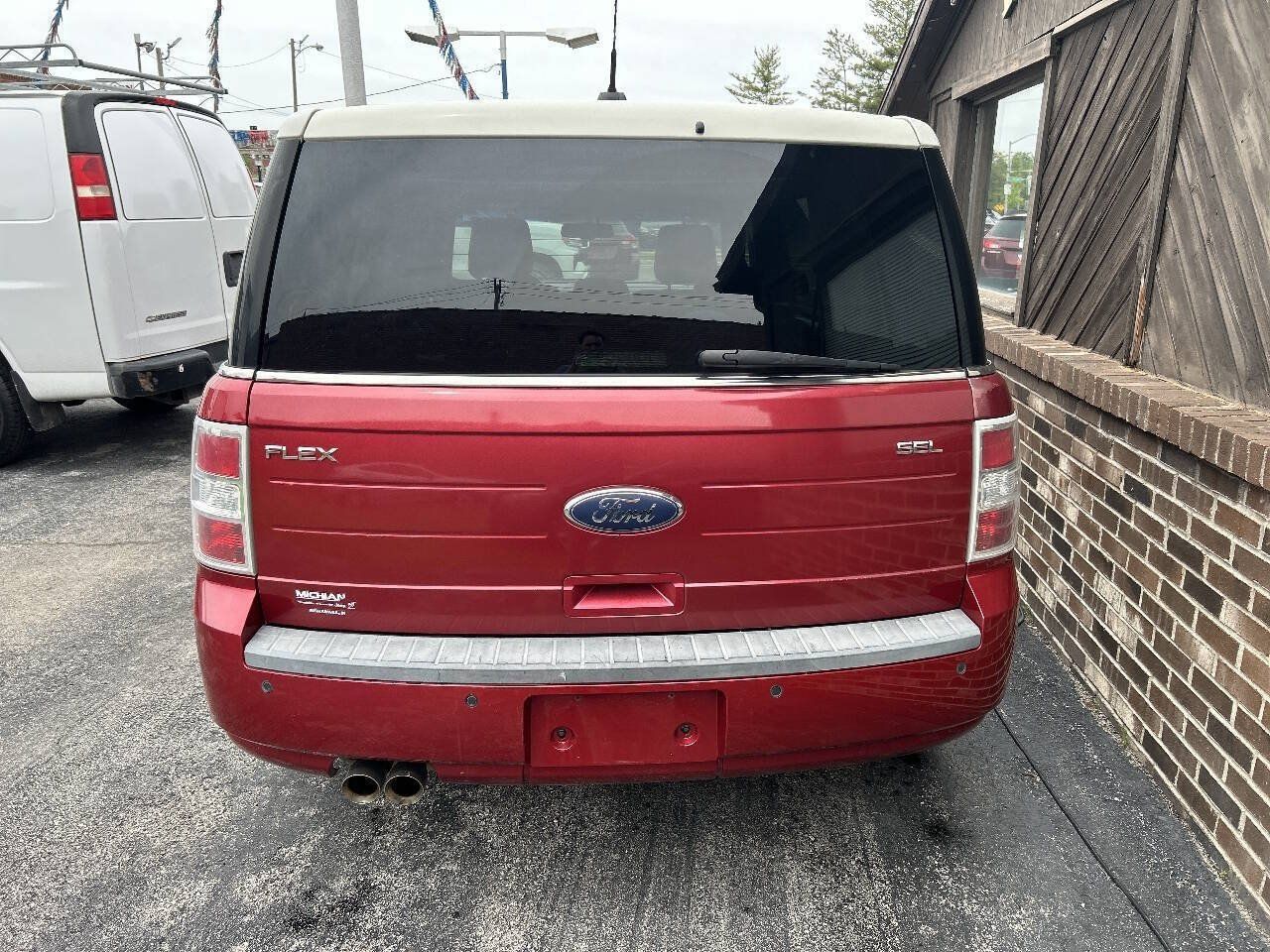 Used 2010 Ford Flex SEL FWD image 3