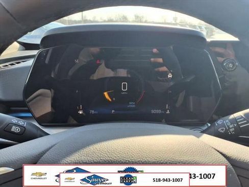 Used 2025 Chevrolet Trax LT w/ Driver Confidence Package FWD image 17