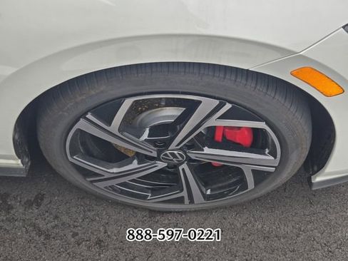 Used 2025 Volkswagen GTI SE FWD image 10