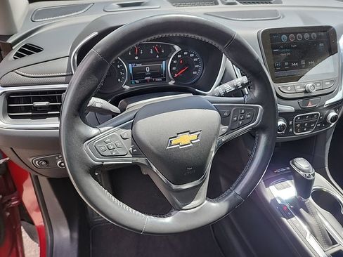 Used 2018 Chevrolet Equinox Premier AWD/4WD image 9