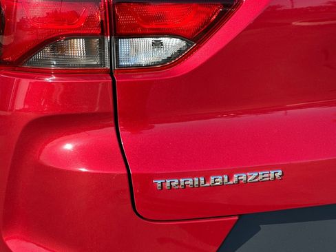 Used 2021 Chevrolet TrailBlazer LT w/ Convenience Package image 36