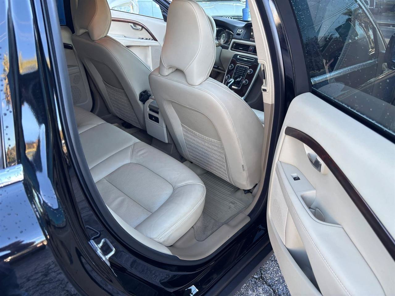 Used 2015 Volvo XC70 T5 Premier Plus FWD image 12