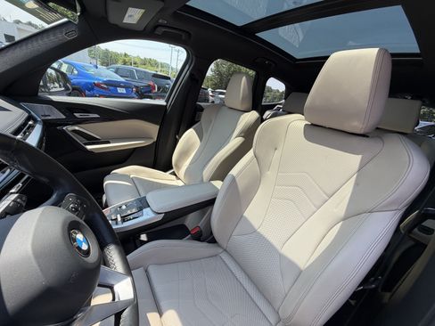 Used 2023 BMW X1 xDrive28i w/ Premium Package AWD/4WD image 9