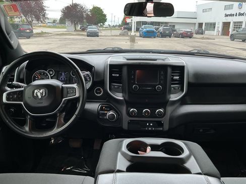 Used 2021 RAM 1500 Big Horn AWD/4WD image 14