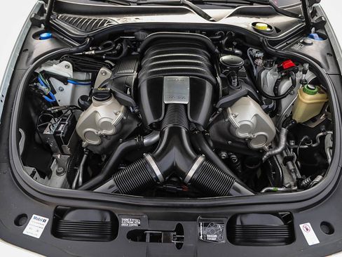 Used 2015 Porsche Panamera 4 image 27