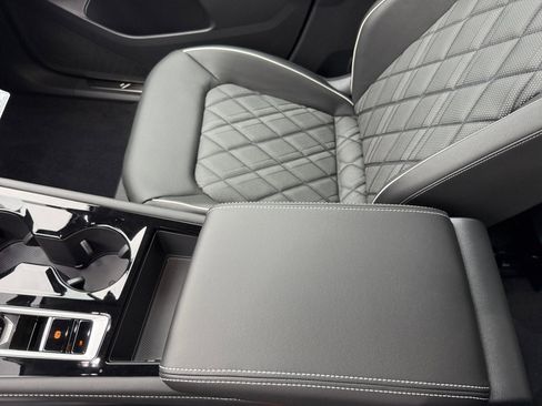 New 2026 Volkswagen Atlas SEL Premium R-Line image 14