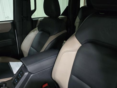 Used 2024 Ford Bronco Wildtrak image 16