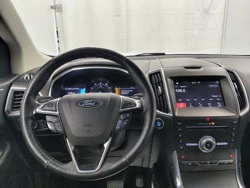 Used 2019 Ford Edge Titanium w/ Cold Weather Package AWD/4WD image 22