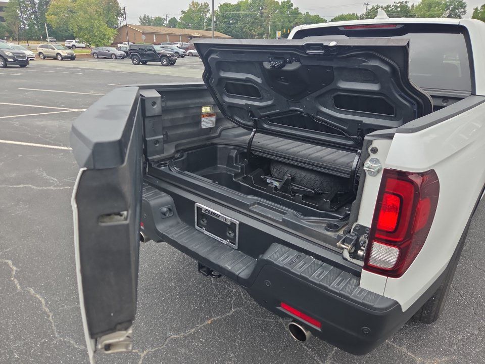 Used 2023 Honda Ridgeline RTL-E image 18