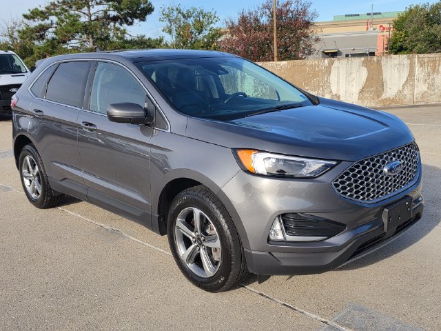 Used 2024 Ford Edge SEL w/ Convenience Package AWD/4WD image 3