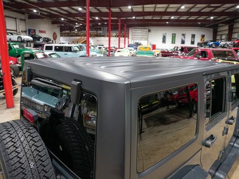Used 2017 Jeep Wrangler Unlimited Sport AWD/4WD image 36