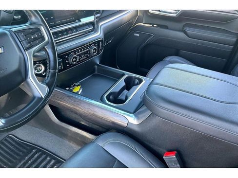 Used 2024 Chevrolet Silverado 3500 LTZ w/ LTZ Convenience Package AWD/4WD image 19