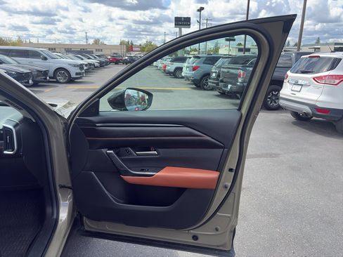 Used 2024 MAZDA CX-50 Meridian Edition AWD/4WD image 18
