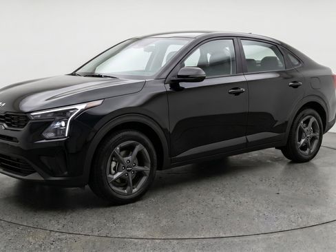 Used 2025 Kia K4 LXS image 3